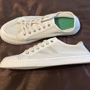 Tretorn shoes